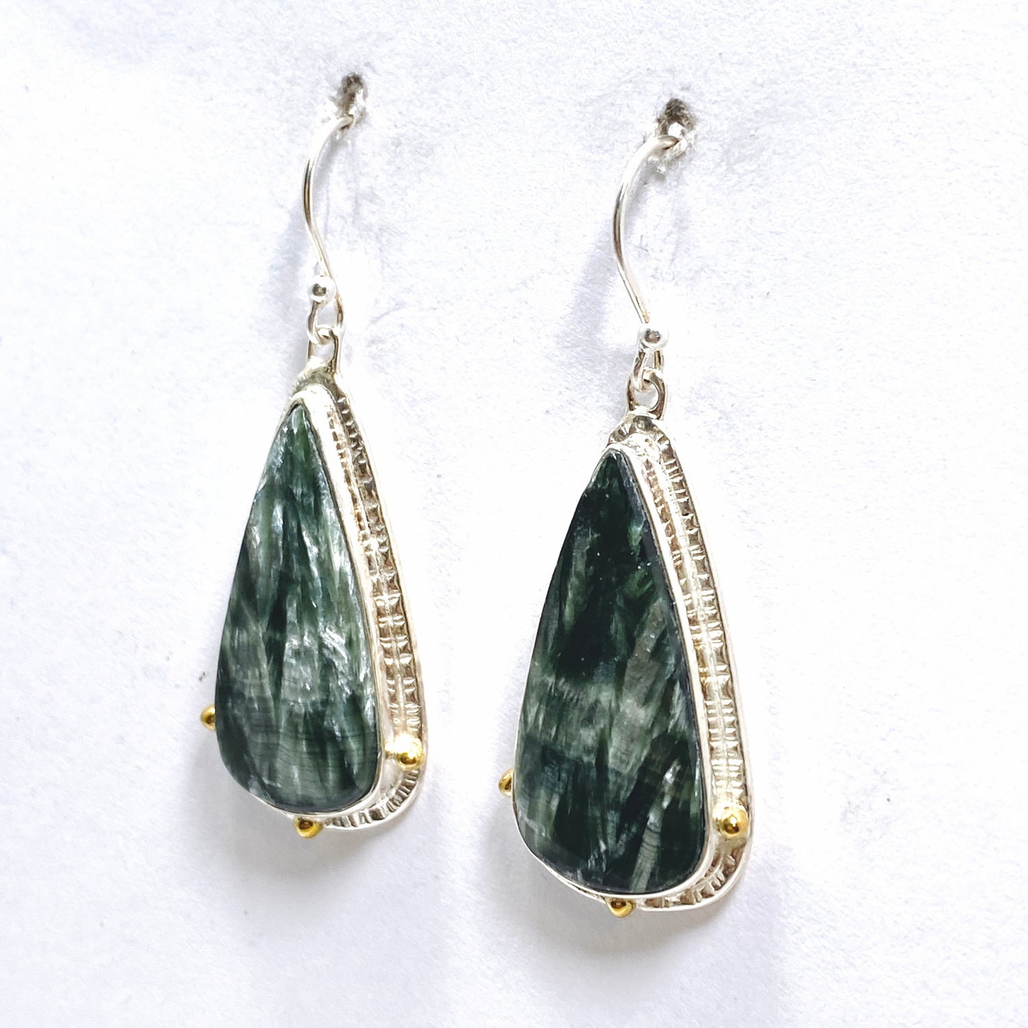 Seraphinite Teardrop Cabochon Earrings in a Decorative Setting KEGJ1562
