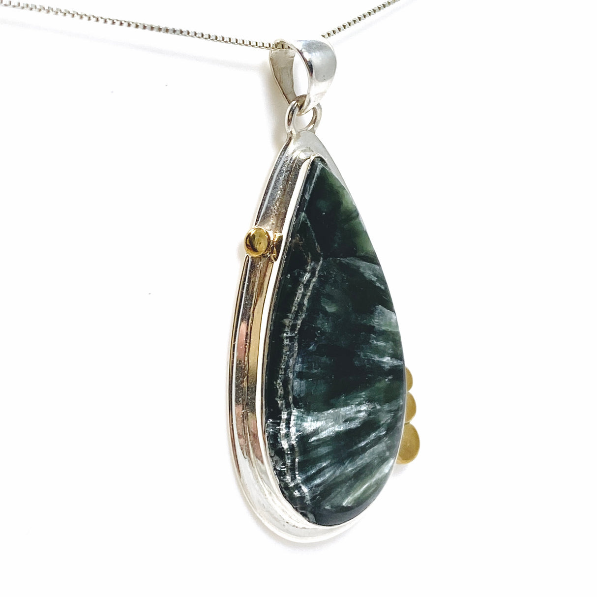 Seraphinite Teardrop Cabochon Pendant in a Decorative Setting KPGJ4843