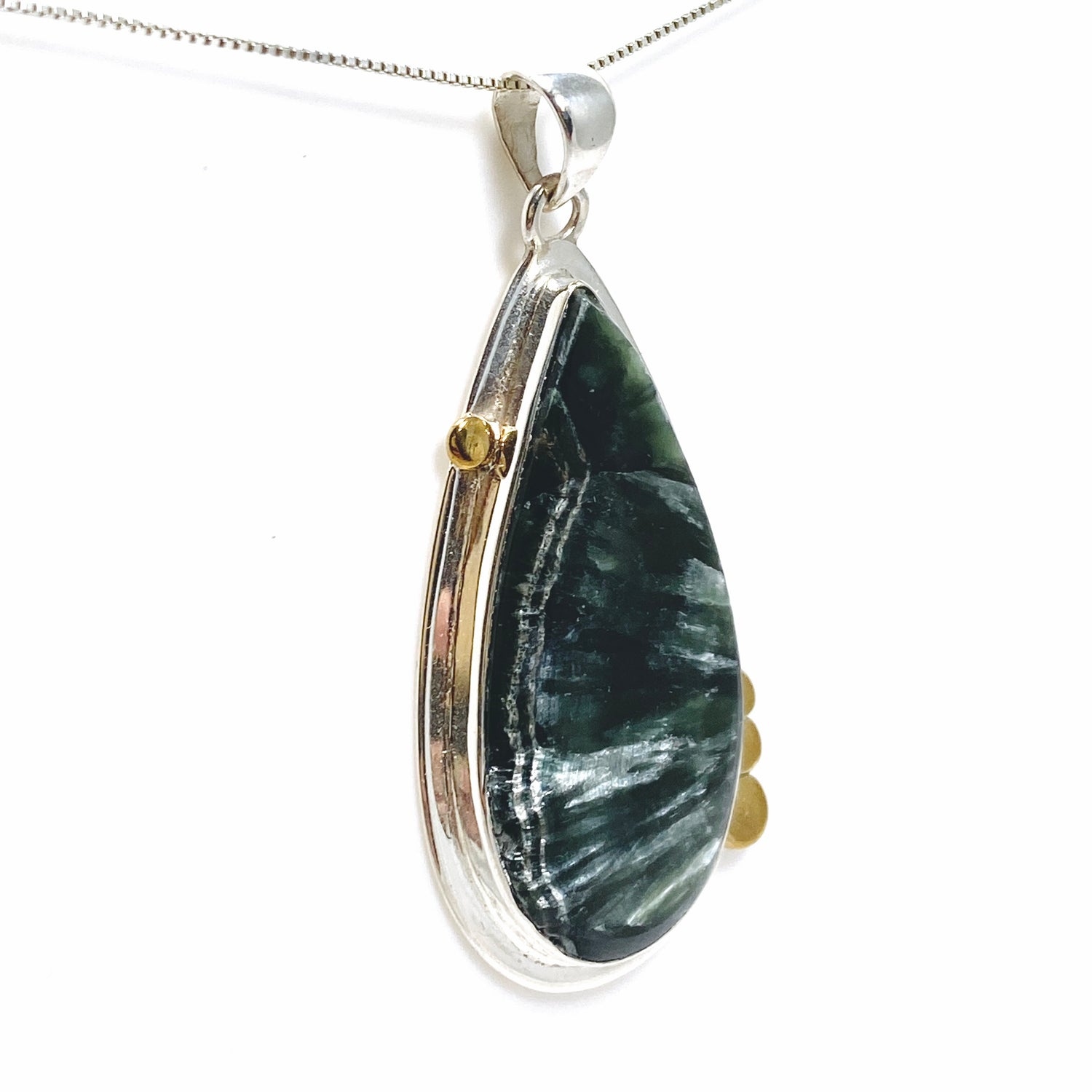 Seraphinite Teardrop Cabochon Pendant in a Decorative Setting KPGJ4843