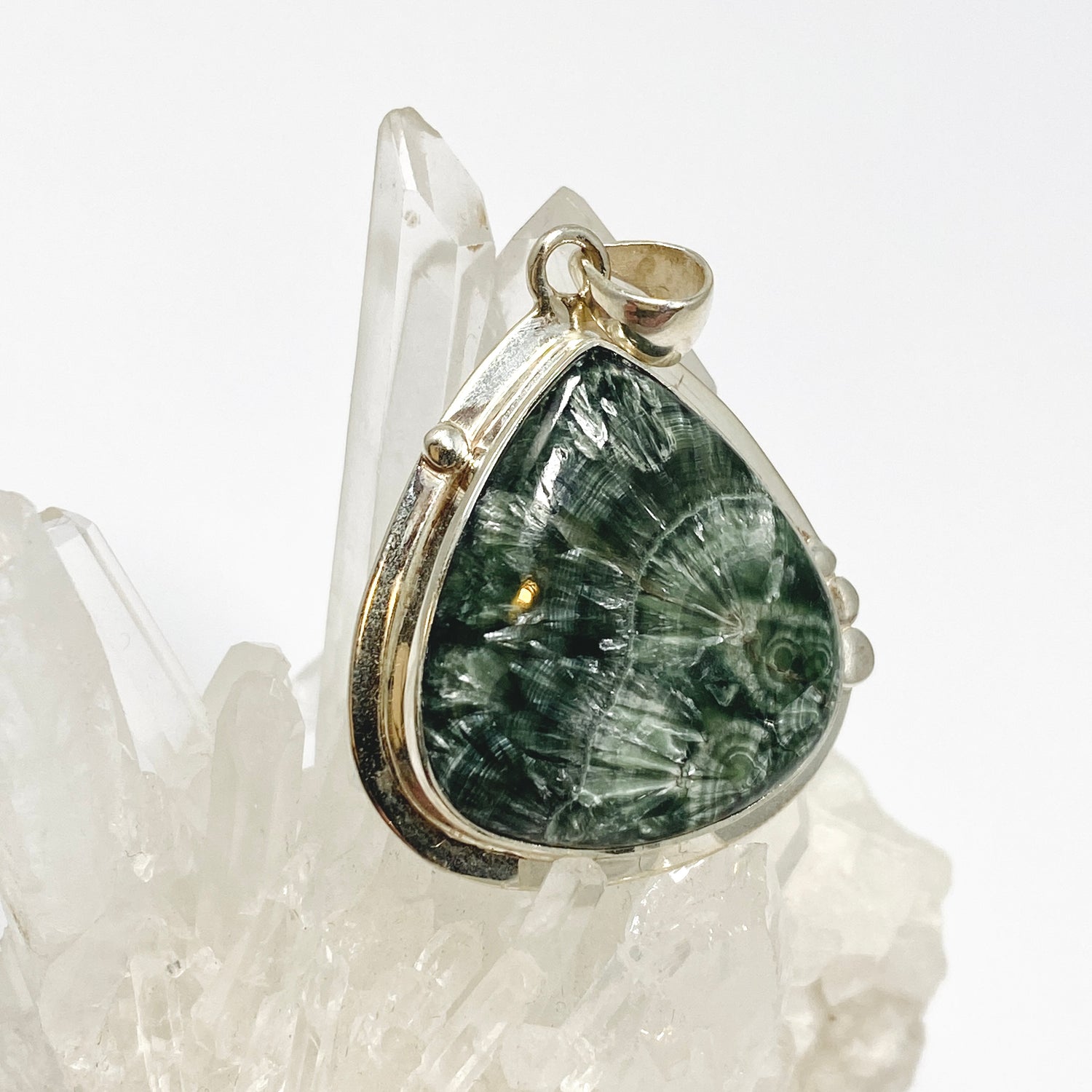 Seraphinite Teardrop Cabochon Pendant in a Decorative Setting KPGJ4844