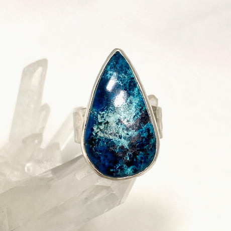 Shattuckite Teardrop Ring with a Hammered Band Size 8 KRGJ3218 - Nature's Magick