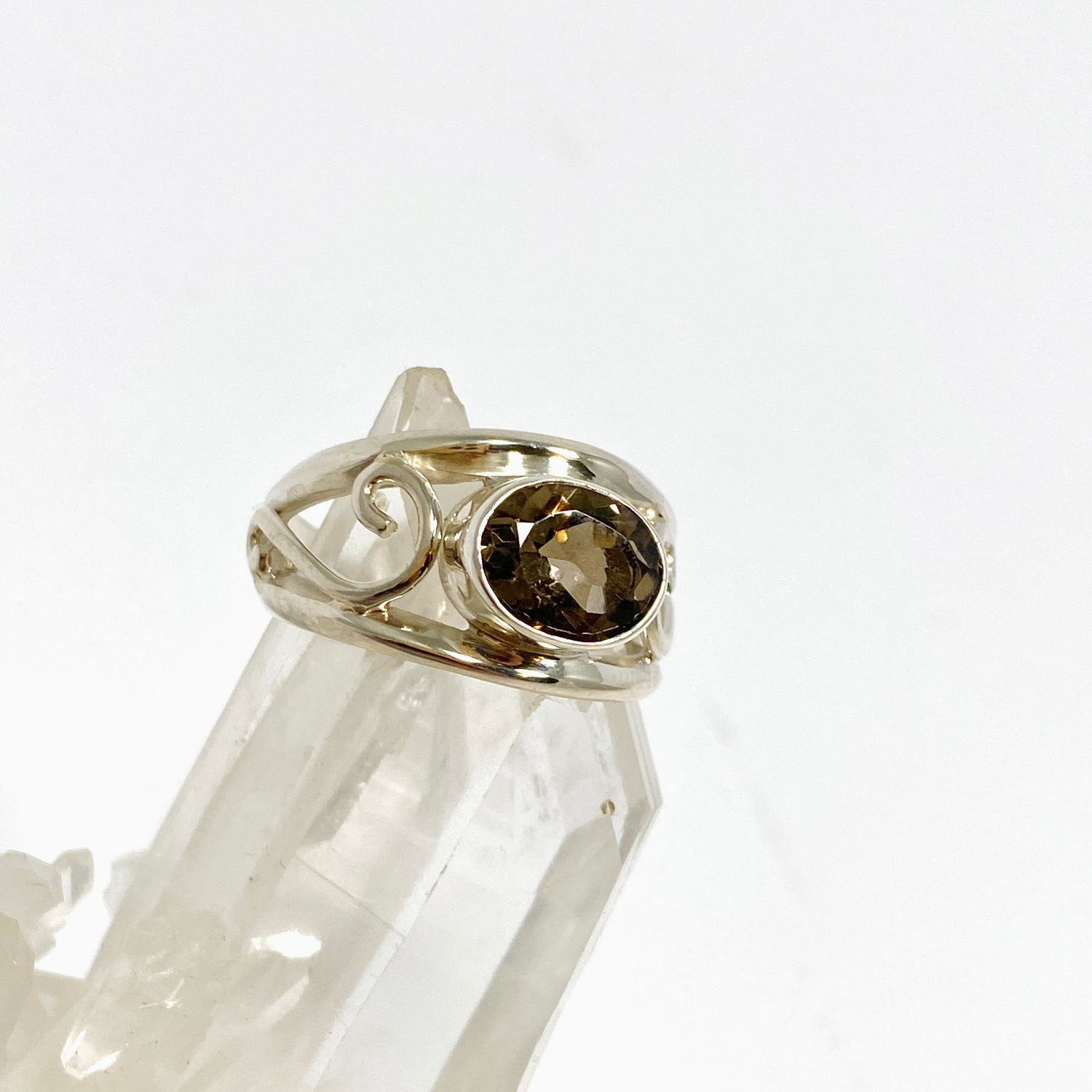 Smokey Quartz Faceted Oval Ring with Filigree Details Size 7.5 BTR-26