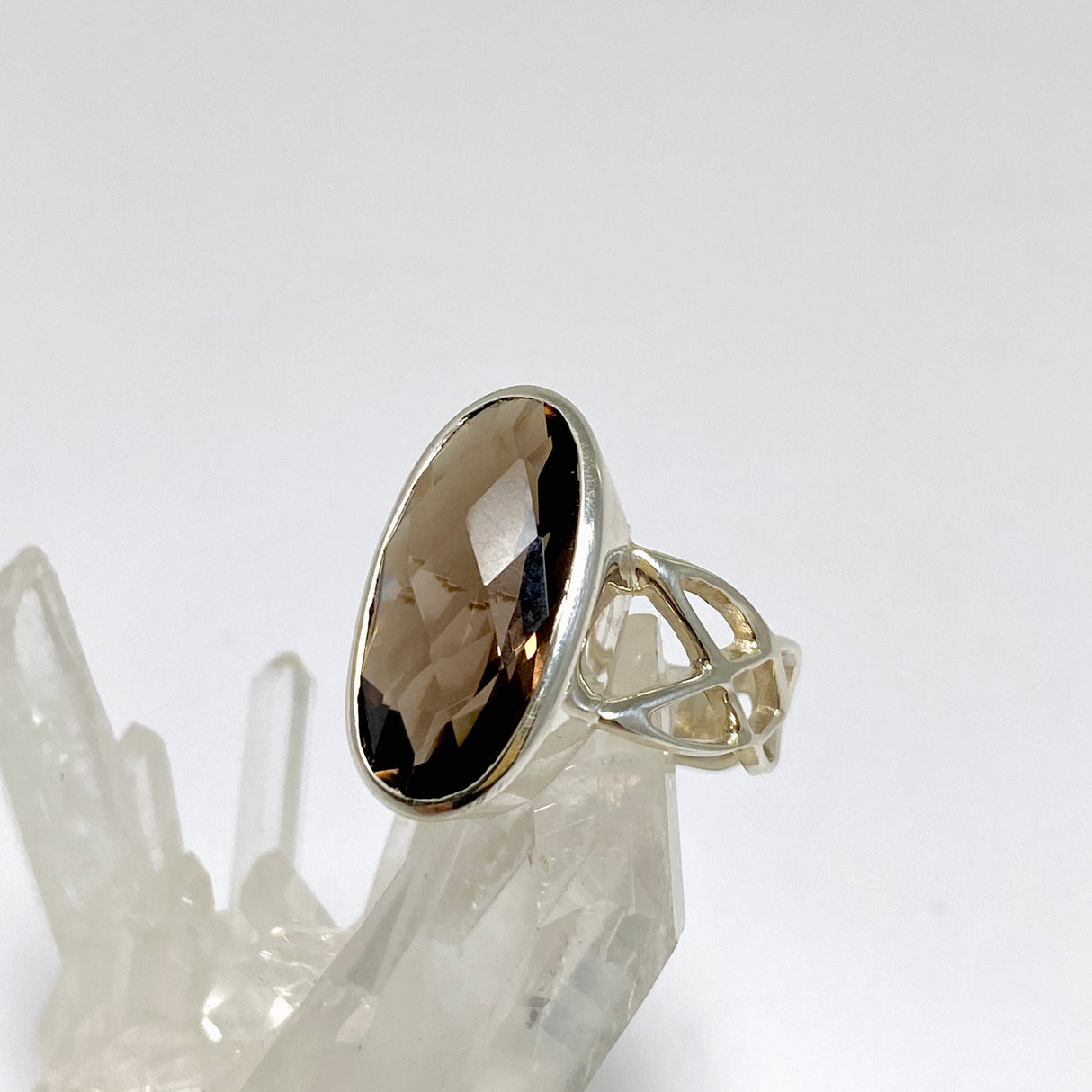 Smokey Quartz Oval Faceted Ring Size 8 in a Decorative Settings PRGJ1037
