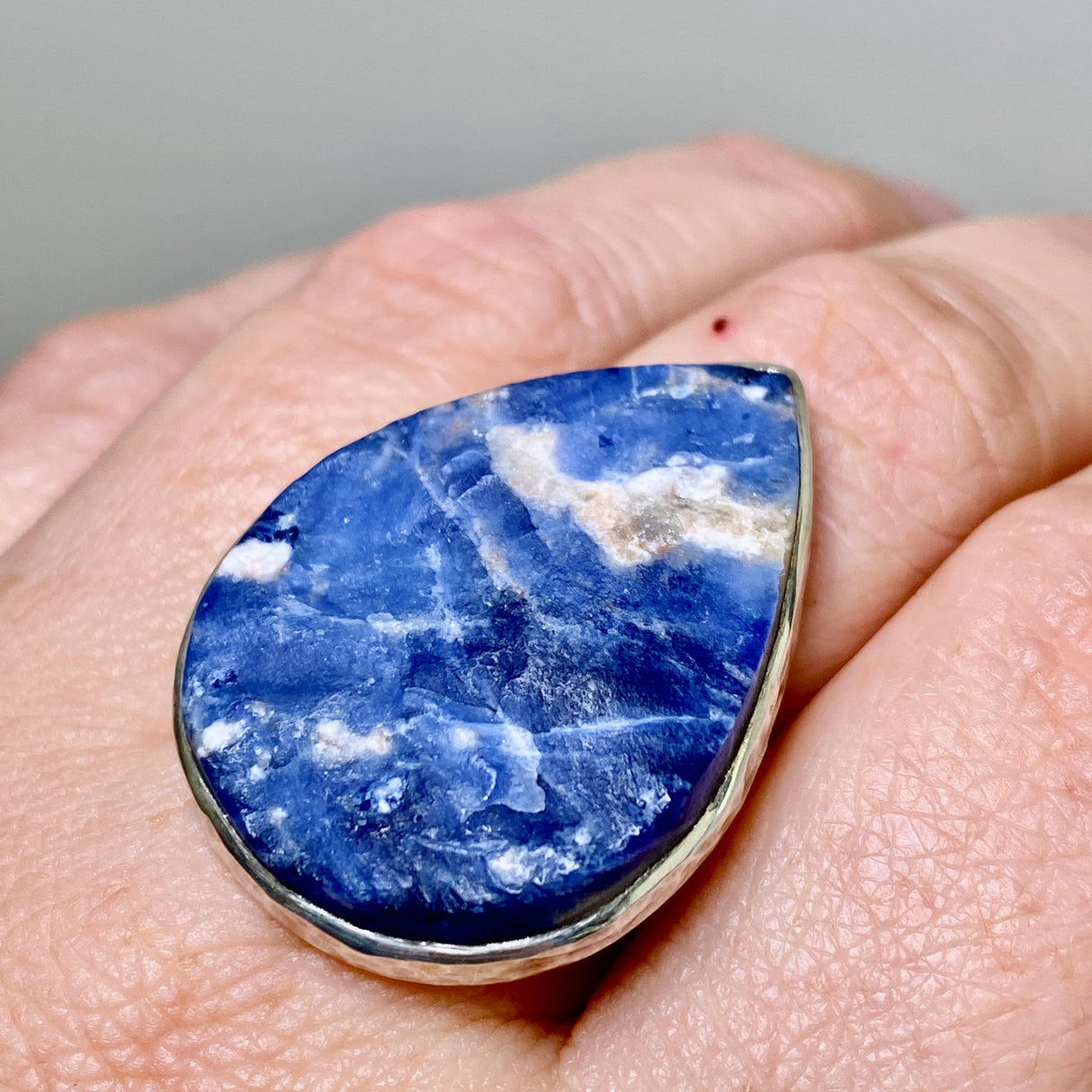 Sodalite Teardrop Raw Ring in a Hammered Setting Size 8 KRGJ3364