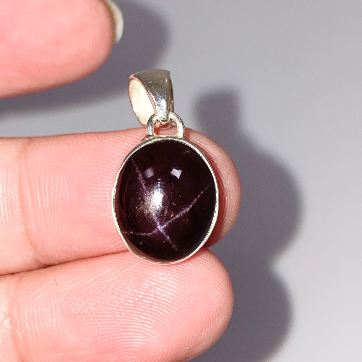 Star Garnet Oval Cabochon Pendant KPGJ4847