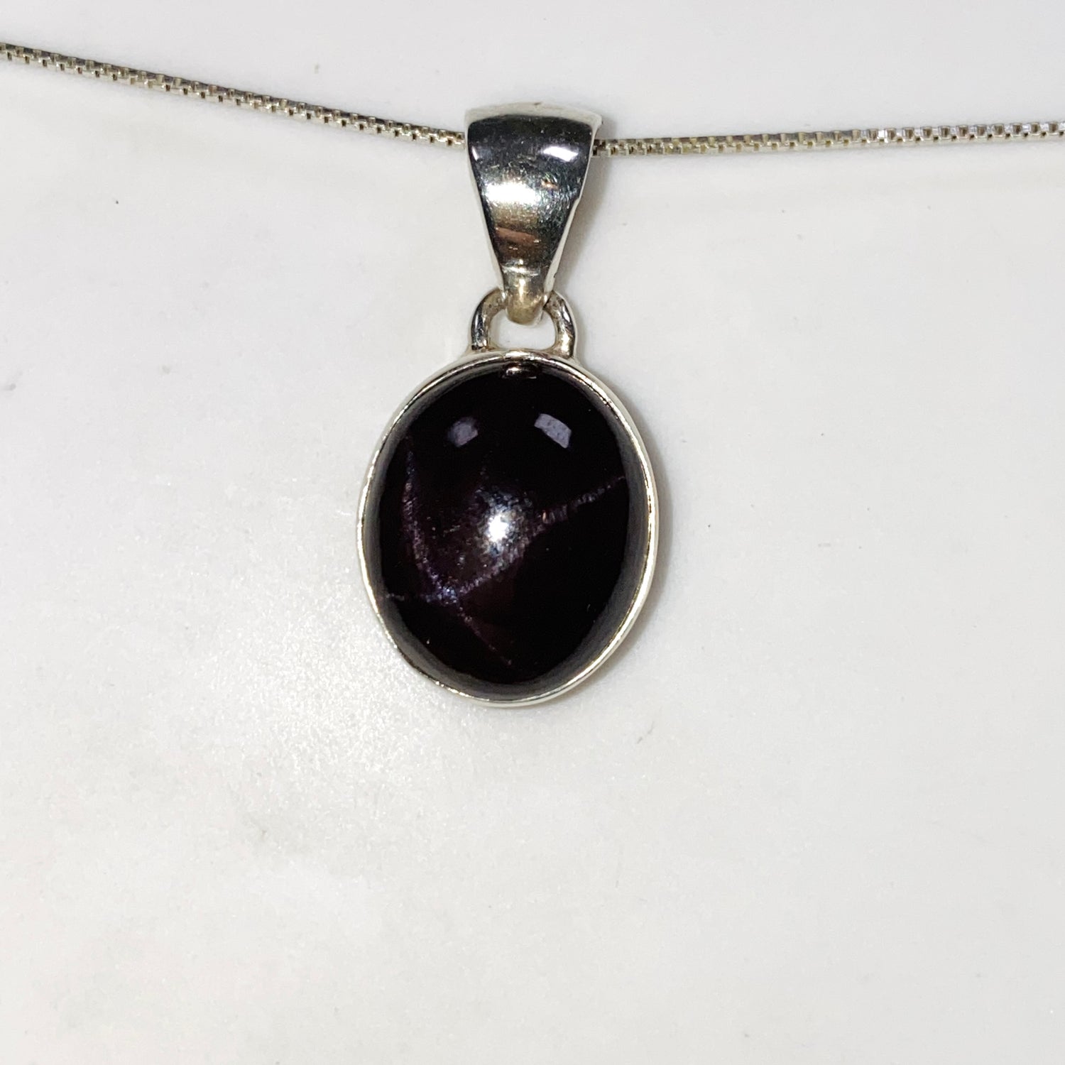 Star Garnet Oval Cabochon Pendant KPGJ4847