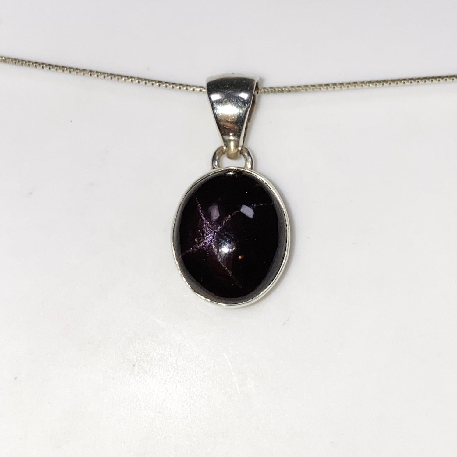 Star Garnet Oval Cabochon Pendant KPGJ4847