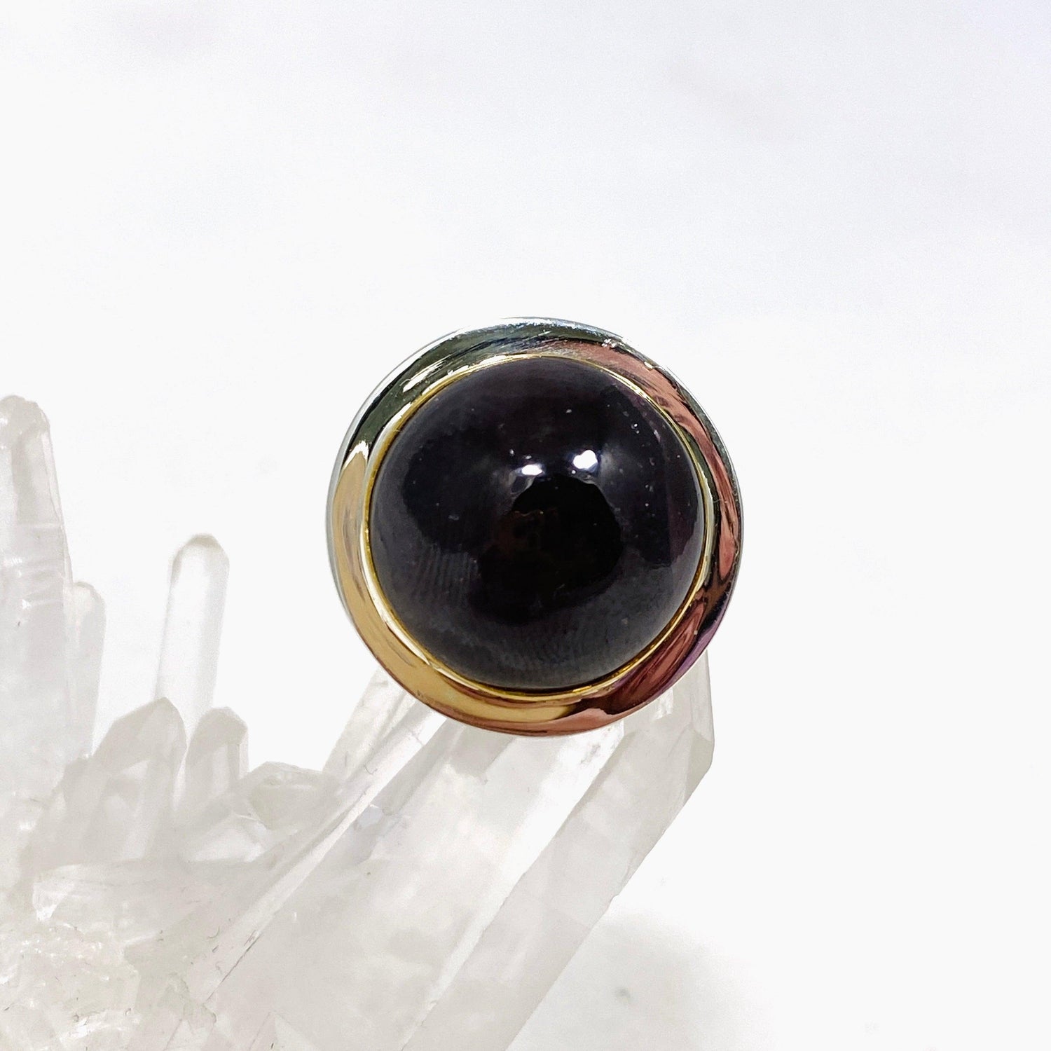 Star Garnet Round Ring with Brass Detailing Size 10 KRGJ3133 - Nature's Magick