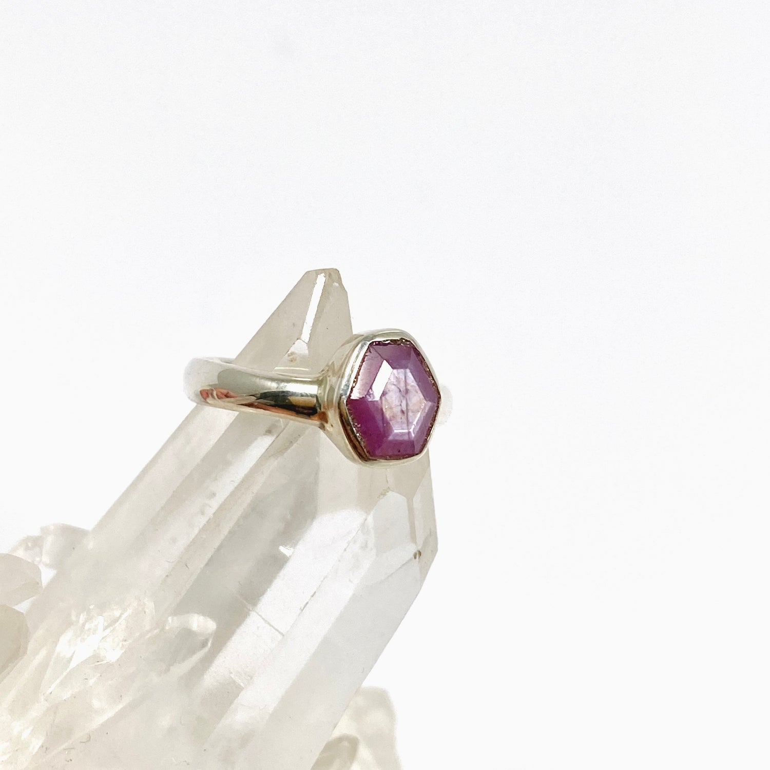 Star Ruby Freeform Faceted Ring Size 7 PRGJ980