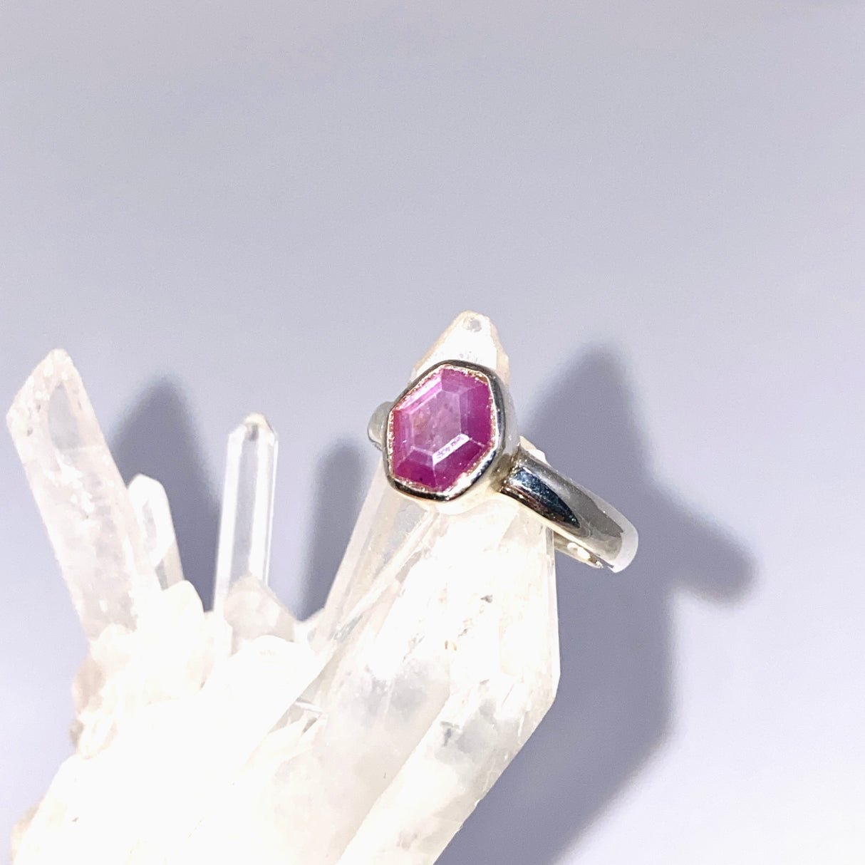 Star Ruby Freeform Faceted Ring Size 7 PRGJ980
