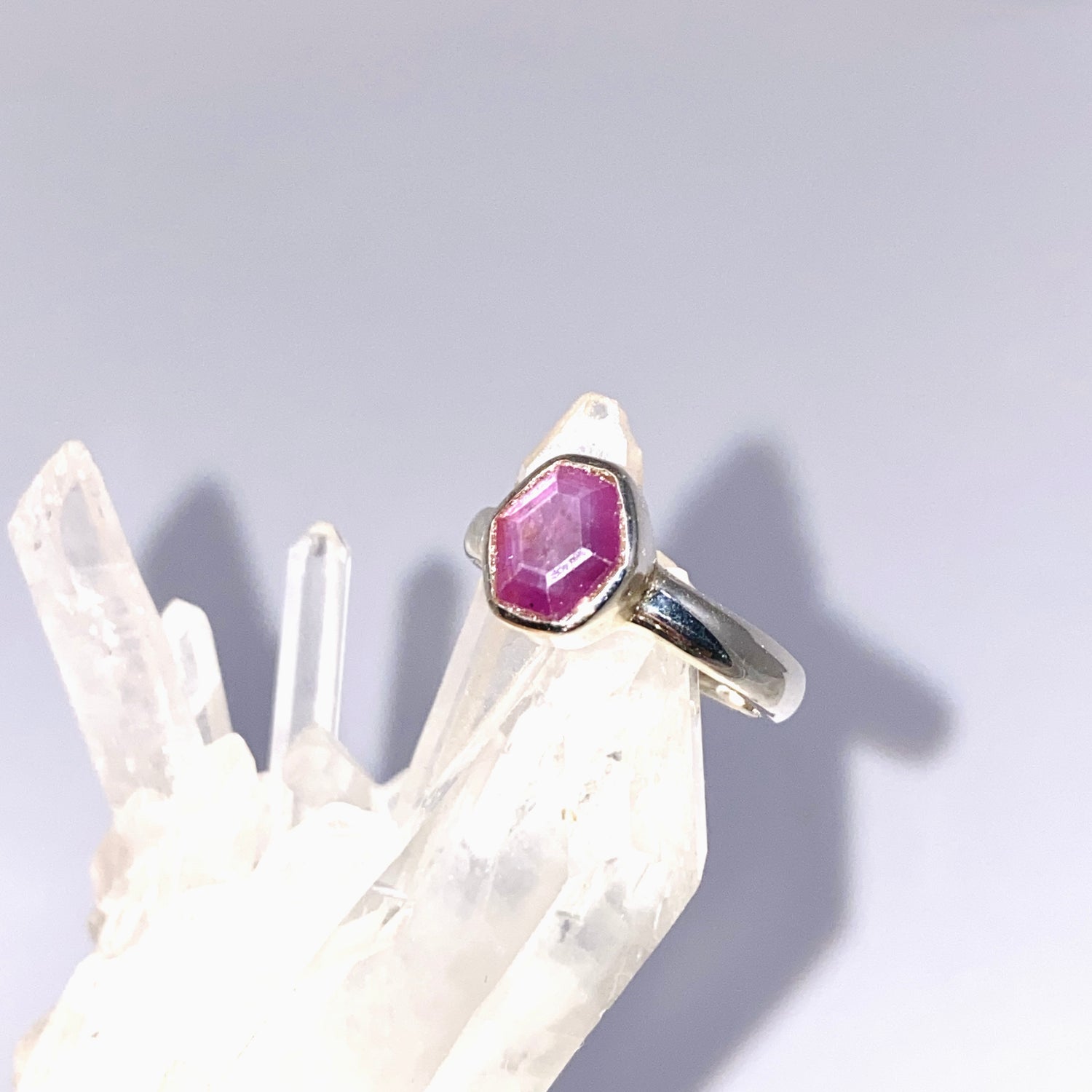 Star Ruby Freeform Faceted Ring Size 7 PRGJ980