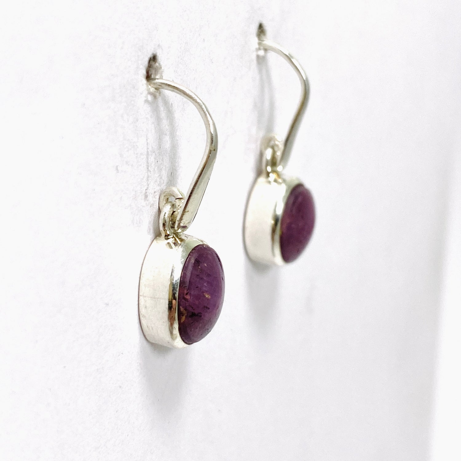 Star Ruby Oval Cabochon Earrings PEGJ286