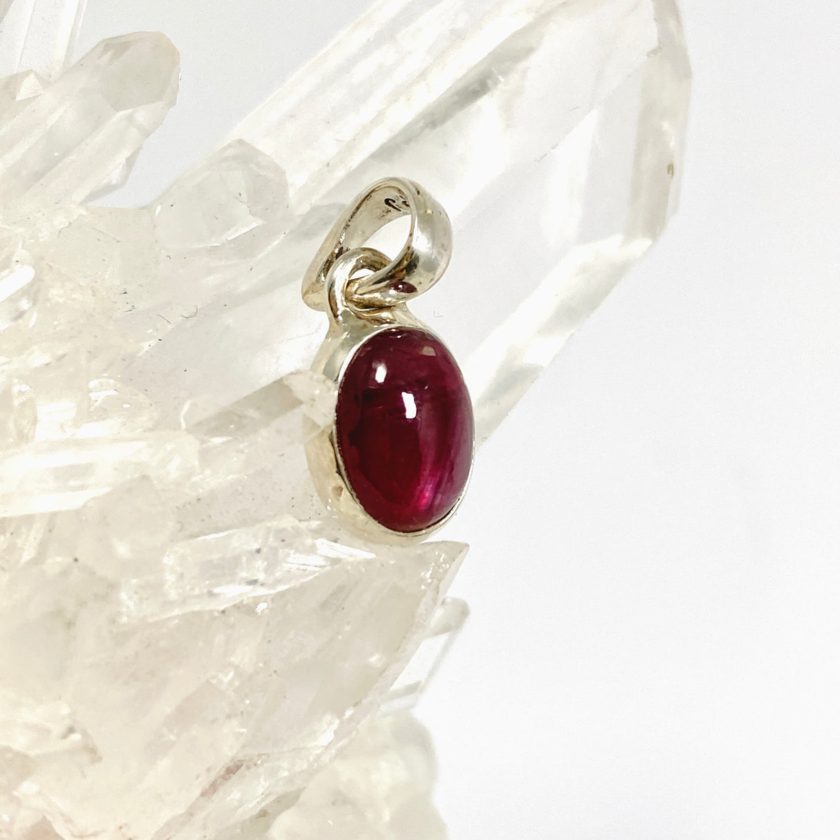 Star Ruby Oval Cabochon Pendant PPGJ1209