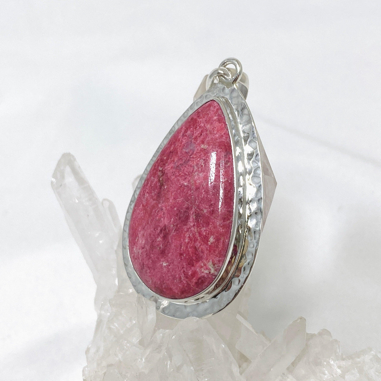 Thulite Teardrop Pendant in a Hammered Setting KPGJ4489 - Nature's Magick