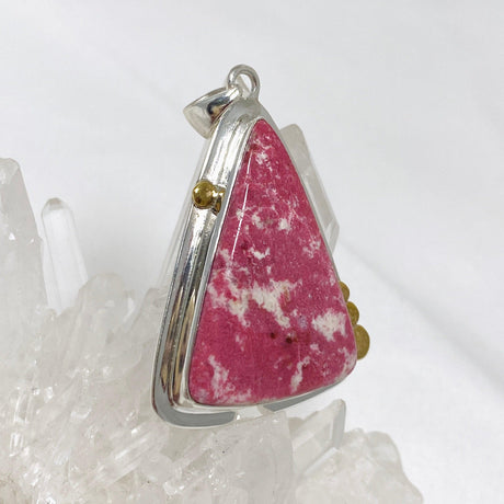 Thulite Triangle Pendant in a Decorative Setting KPGJ4491 - Nature's Magick