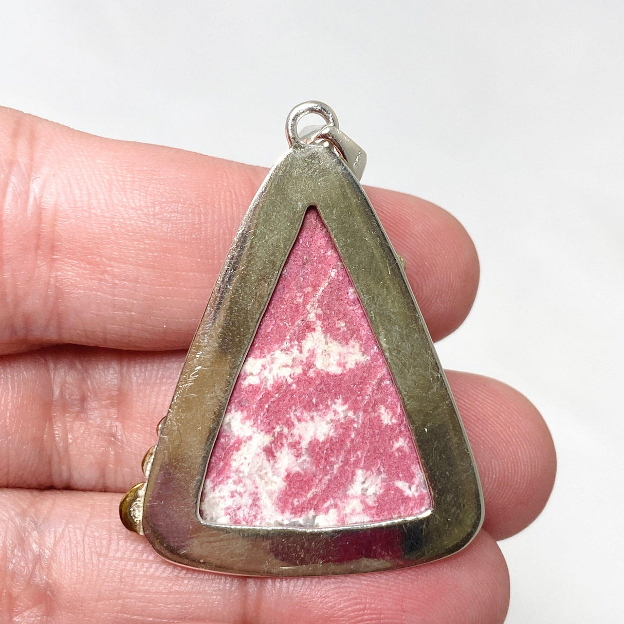 Thulite Triangle Pendant in a Decorative Setting KPGJ4491 - Nature's Magick