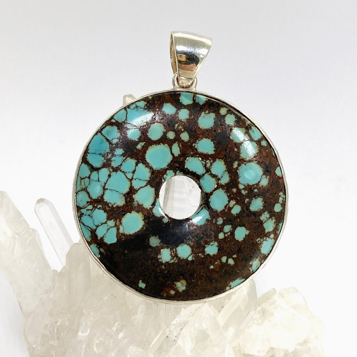 Tibetan Turquoise Round Donut Cabochon Pendant in a Hammered Setting KPGJ4873