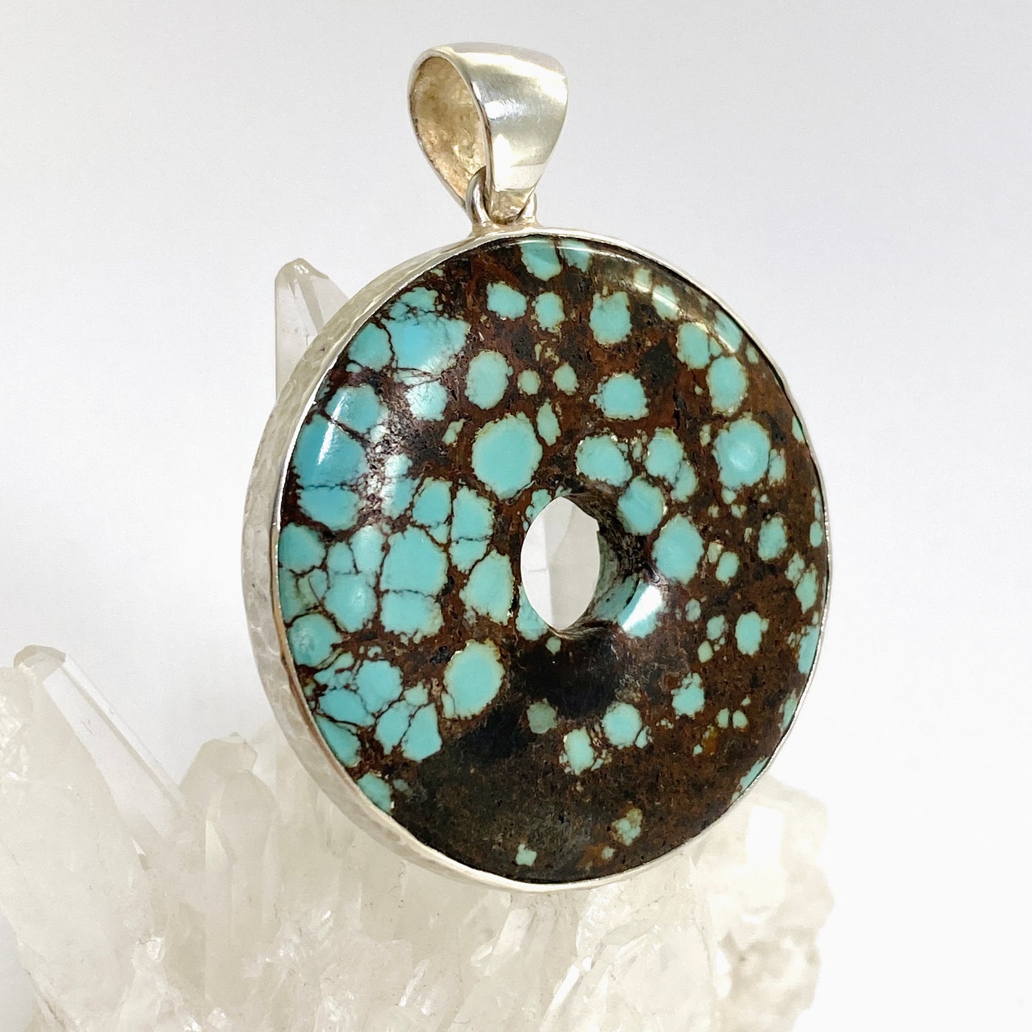 Tibetan Turquoise Round Donut Cabochon Pendant in a Hammered Setting KPGJ4873