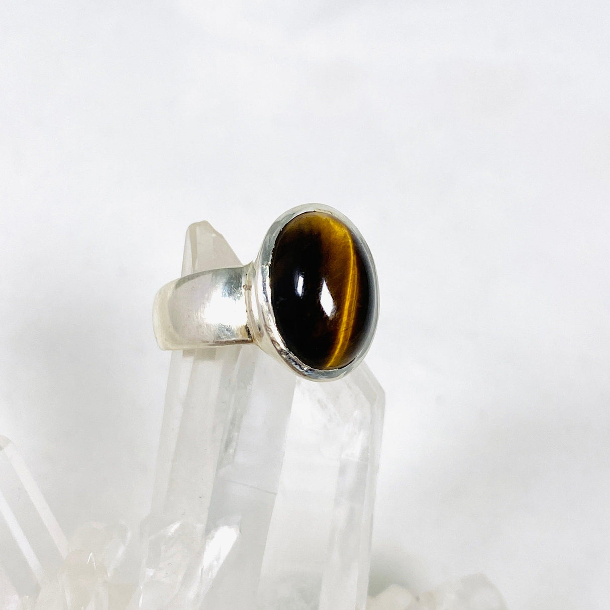 Tigers Eye Oval Ring Size 7 KRGJ3126 - Nature's Magick