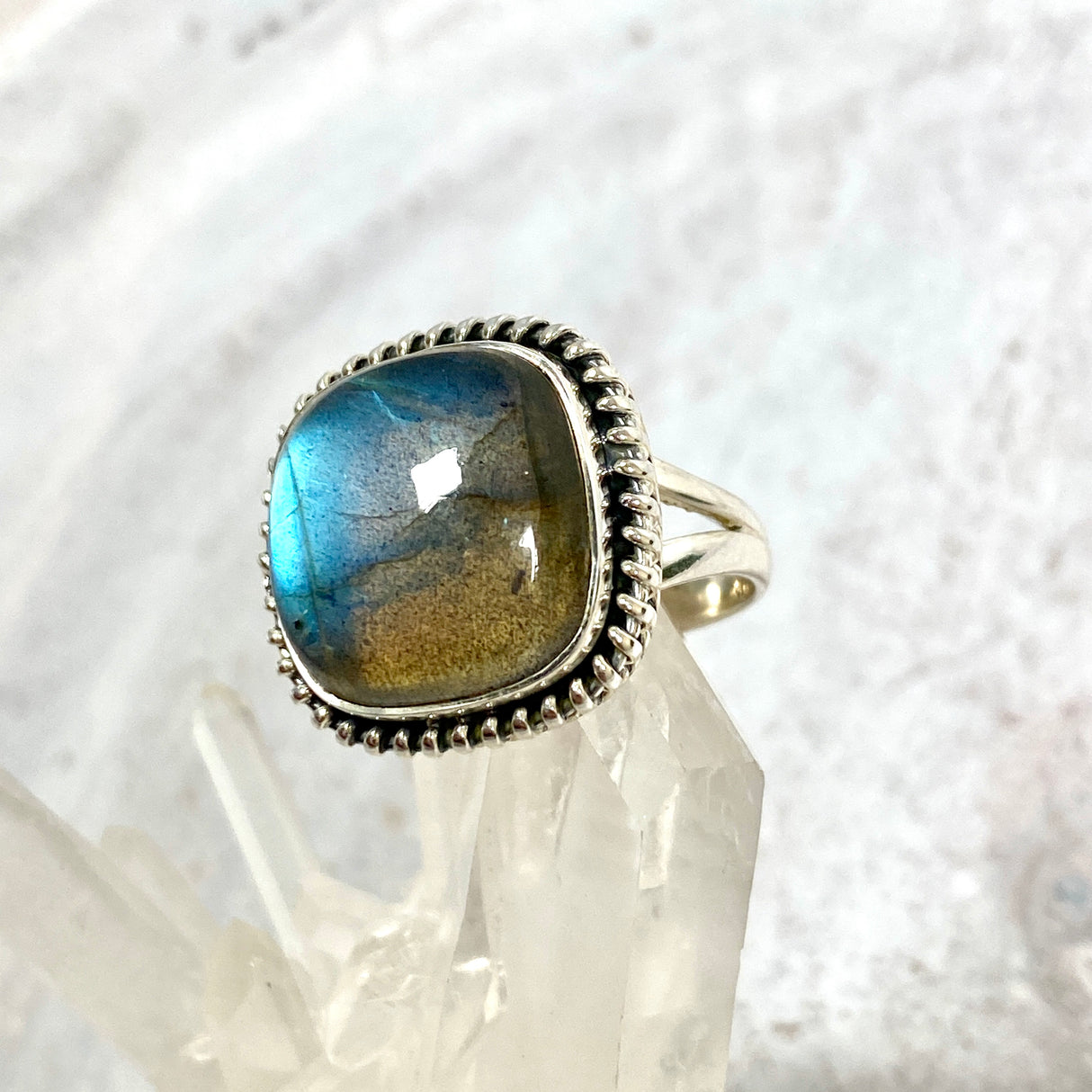 Labradorite square cabochon filigree ring s.9 KRGJ2738