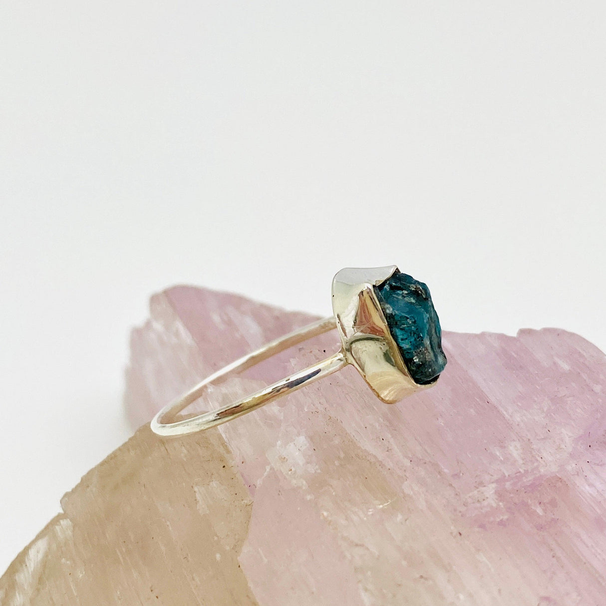Blue Apatite Raw Crystal Fine Band Ring R3701-BAP - Nature's Magick