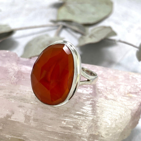 Carnelian oval faceted ring s.10 KRGJ2554 - Nature's Magick