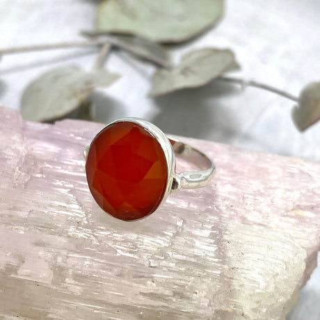 Carnelian oval faceted ring s.9 KRGJ2551 - Nature's Magick