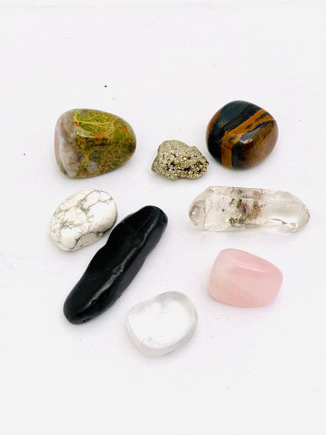 Gift pack 1 - “Lucky Dip" Crystal Gift bag - Nature's Magick