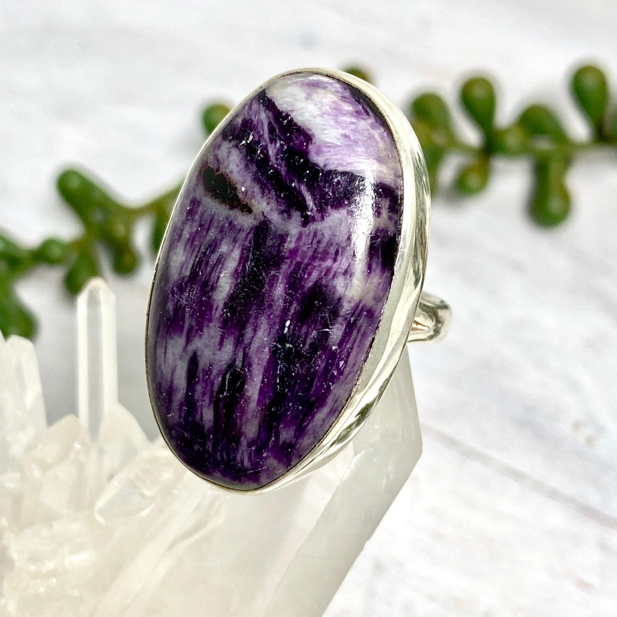 Kammererite oval cabochon ring s.7 KRGJ2389 - Nature's Magick