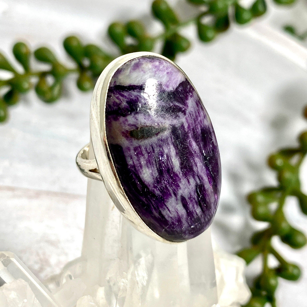 Kammererite oval cabochon ring s.7 KRGJ2389 - Nature's Magick