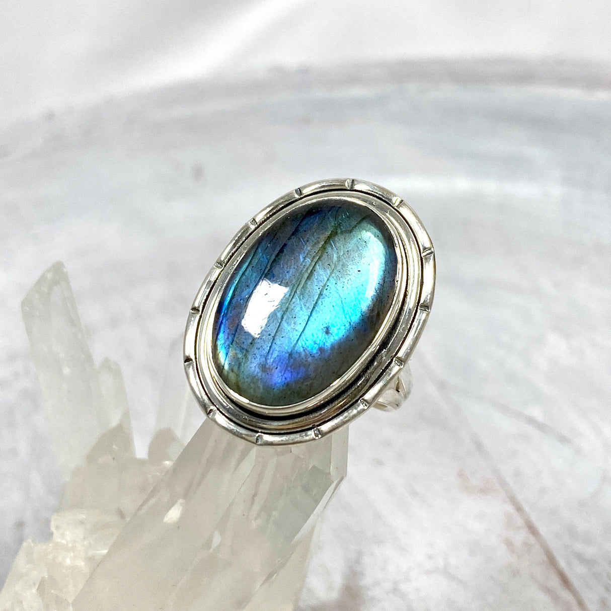 Labradorite oval filigree ring s.7 KRGJ2745 - Nature's Magick