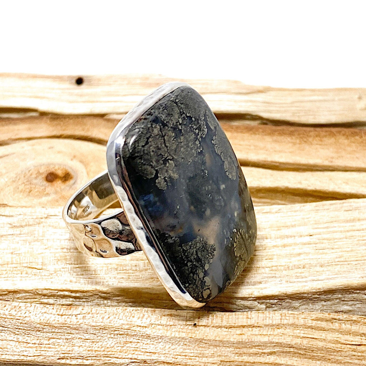 Marcasite in Agate rectagle ring s.10 KRGJ1658 - Nature's Magick