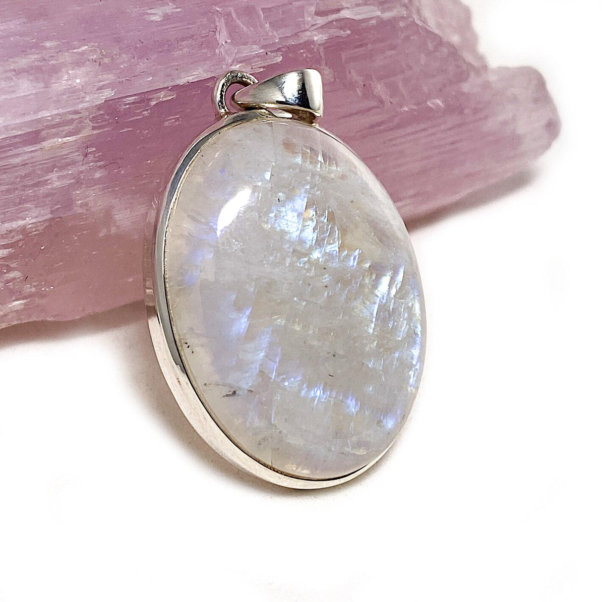 Moonstone oval pendant PPGJ336 - Nature's Magick