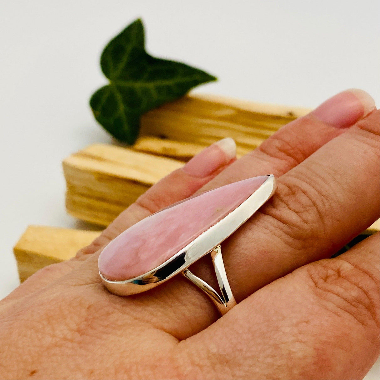 Pink Opal teardrop cabochon ring with split band s.9 KRGJ1589 - Nature's Magick