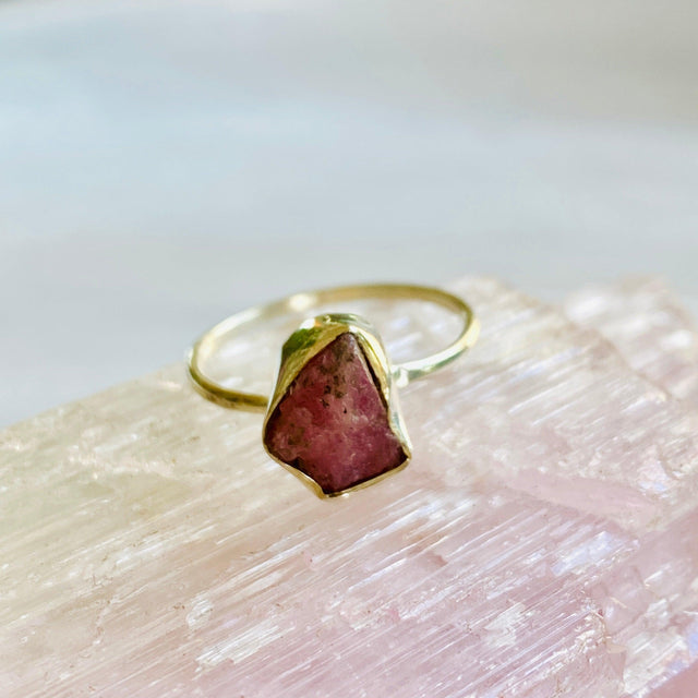 Pink Tourmaline Raw Crystal Fine Band Ring R3701-PT - Nature's Magick