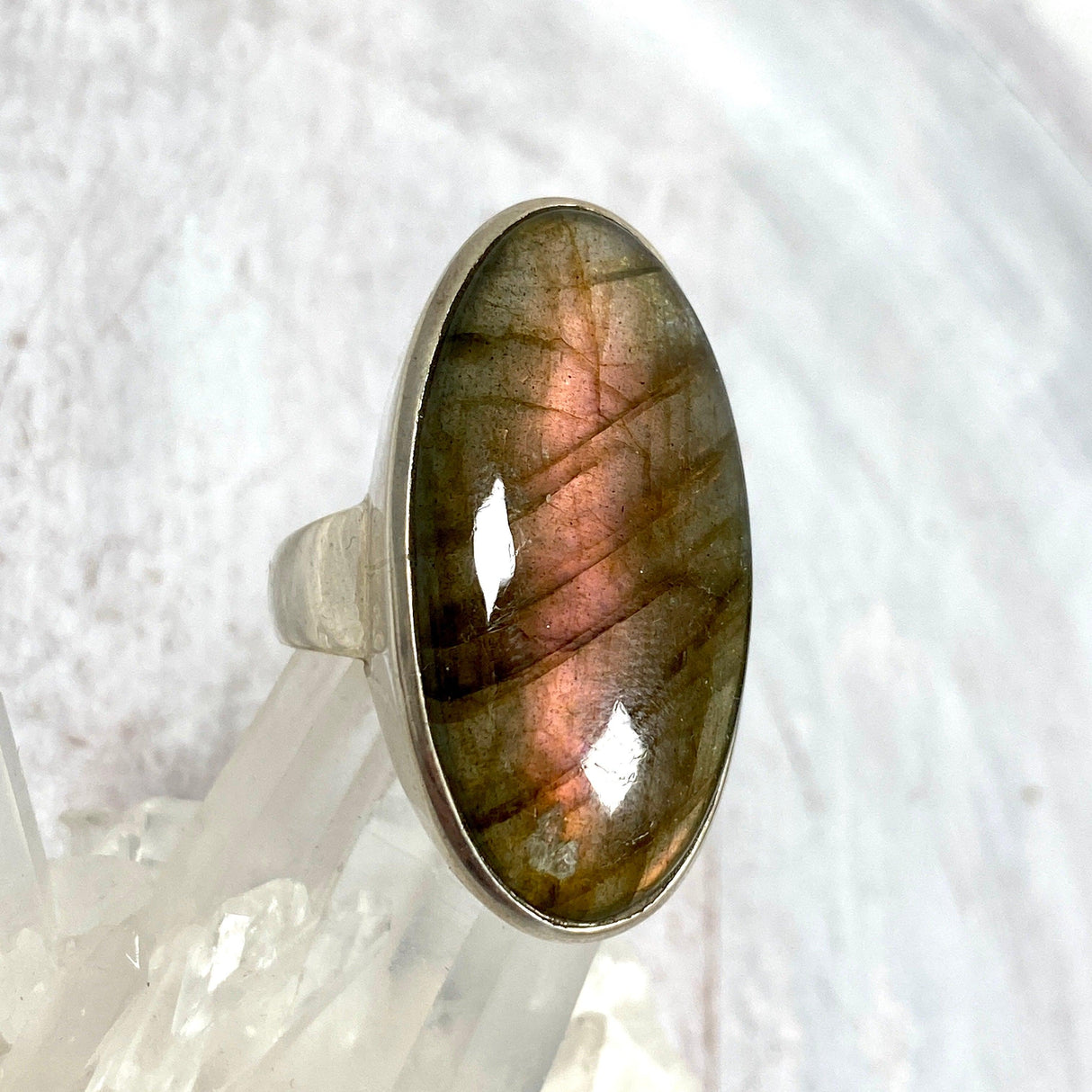 Purple Labradorite oval ring s.10 PRGJ285 - Nature's Magick