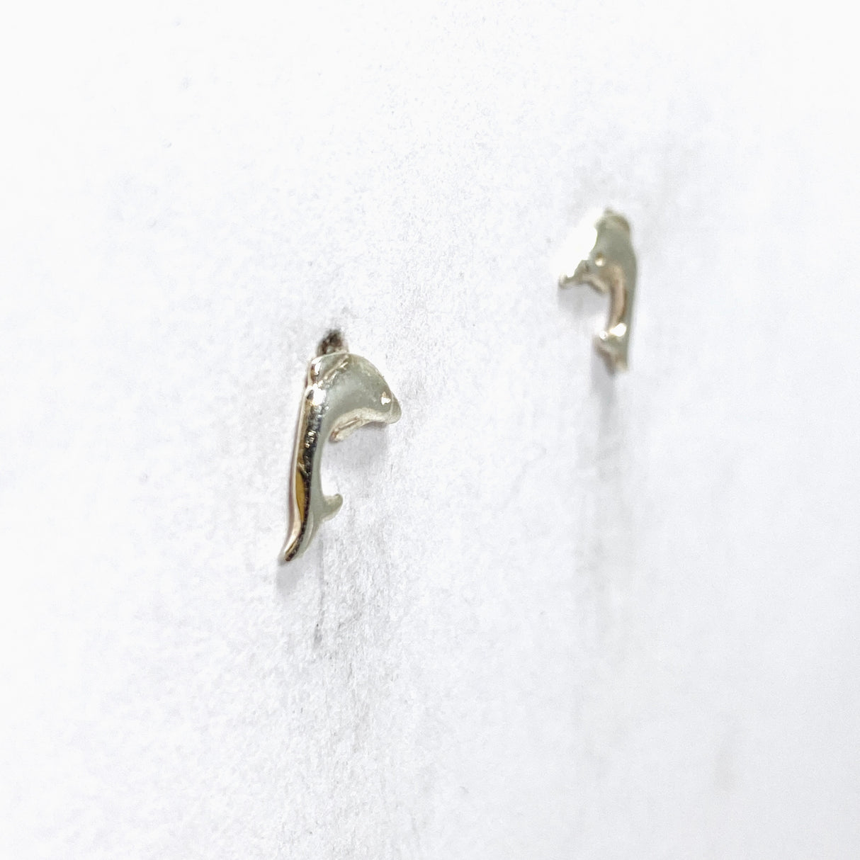 925 SS Dolphin Studs SE006