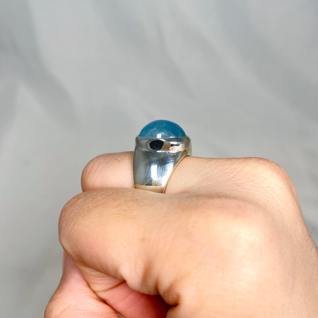 Aquamarine Oval Ring Size 7 KRGJ3257