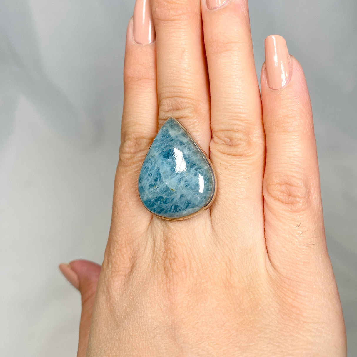 Aquamarine teardrop cabochon ring with hammered band s.8 KPGJ1345