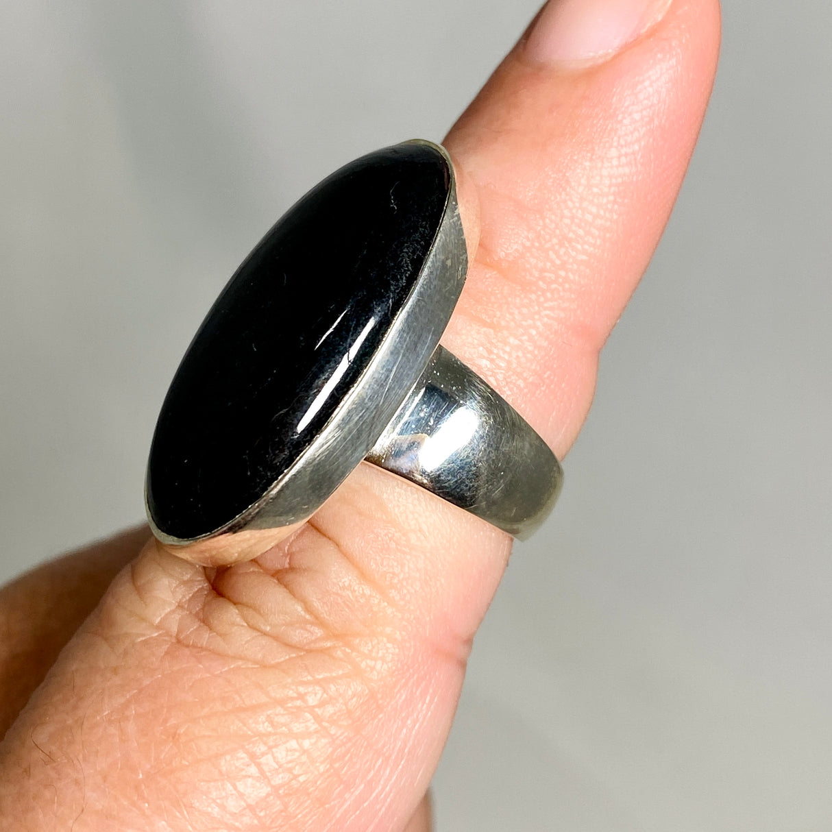 Black Tourmaline Oval Cabochon Ring Size 8 KRGJ3271