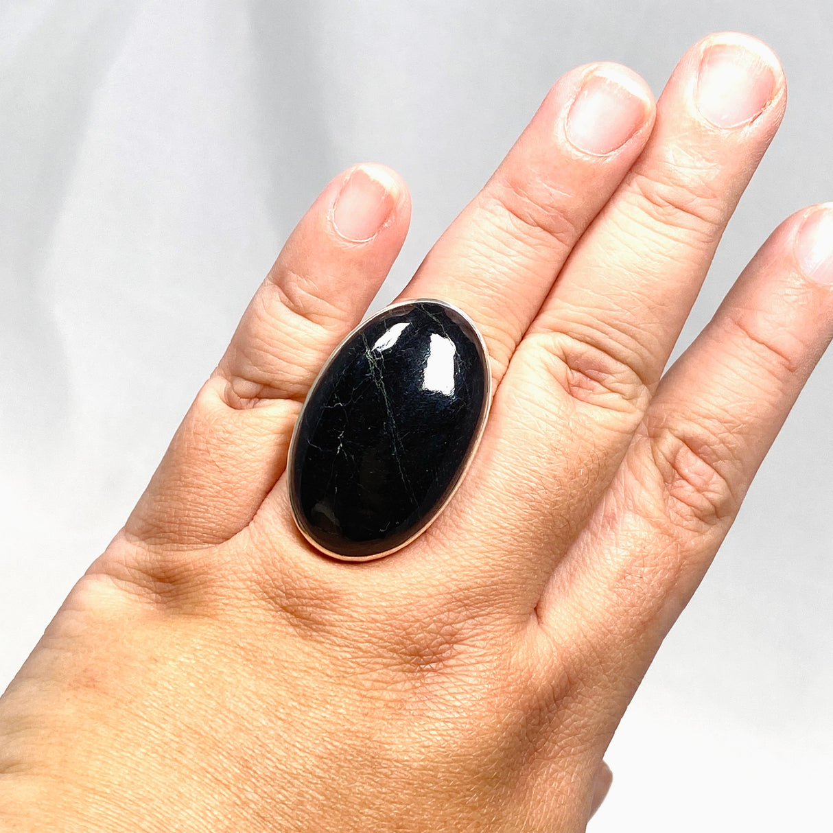 Black Tourmaline Oval Hammered Band Ring Size 11 KRGJ2876