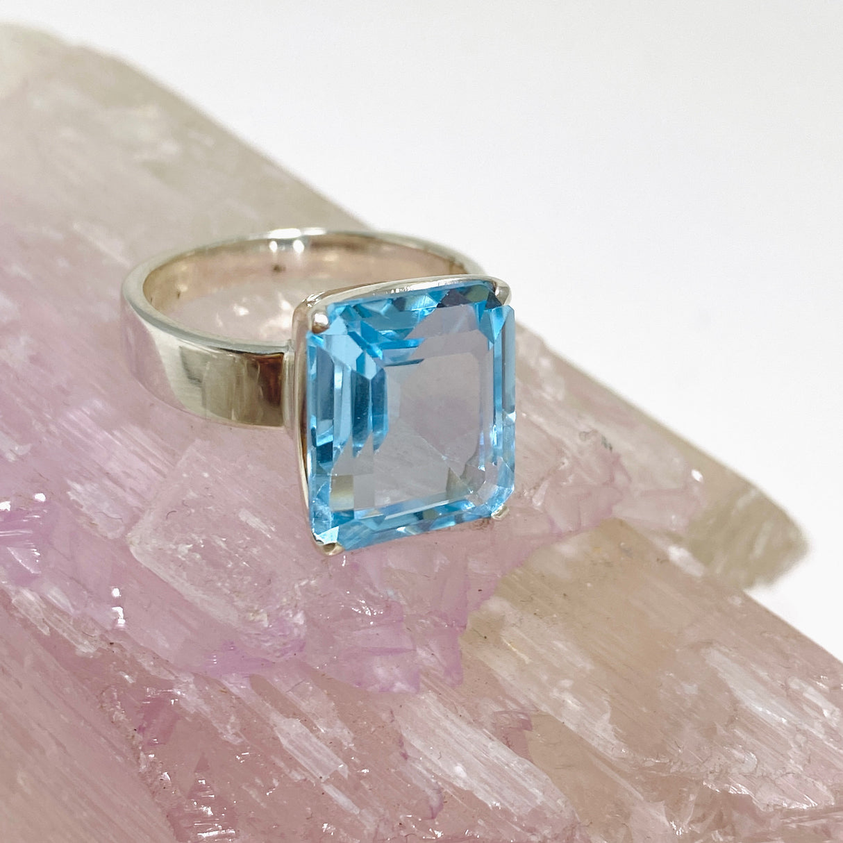 Blue Topaz Emerald Cut Faceted Ring Size 9 PRGJ498