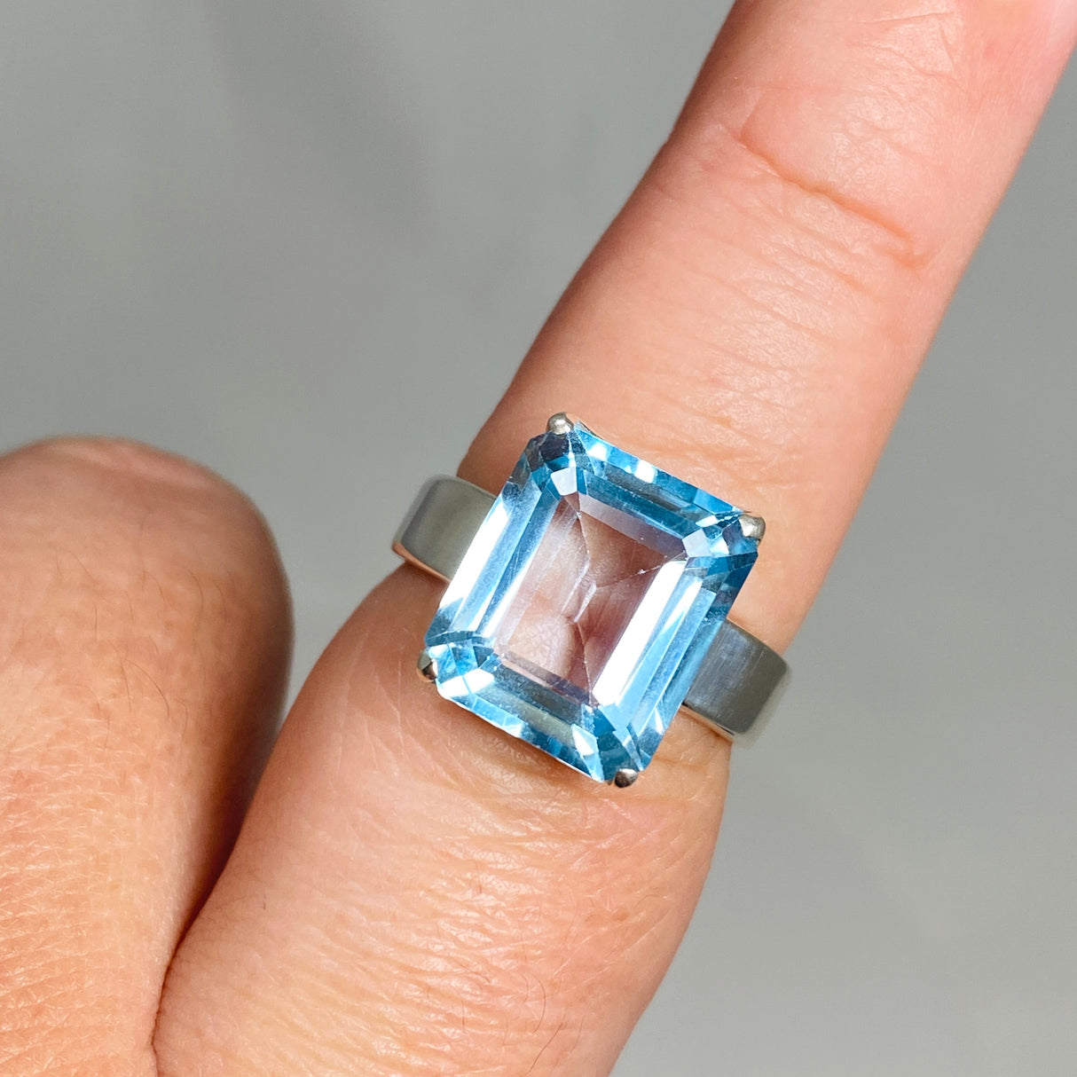 Blue Topaz Emerald Cut Faceted Ring Size 9 PRGJ498