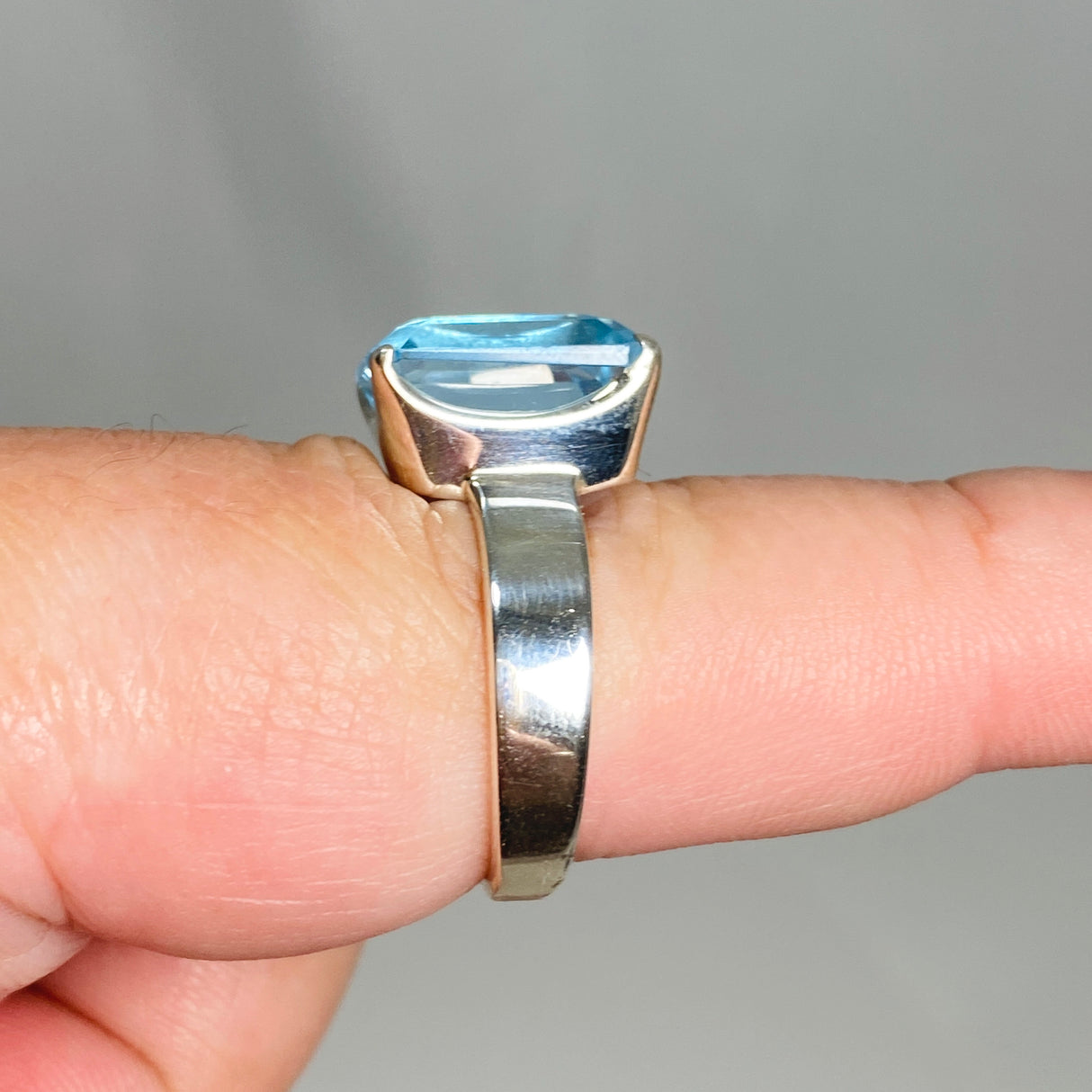 Blue Topaz Emerald Cut Faceted Ring Size 9 PRGJ498