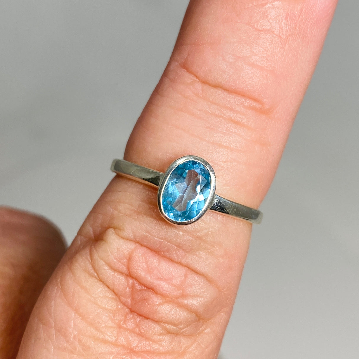 Blue Topaz Oval Faceted Ring Size 7.5 PRGJ500