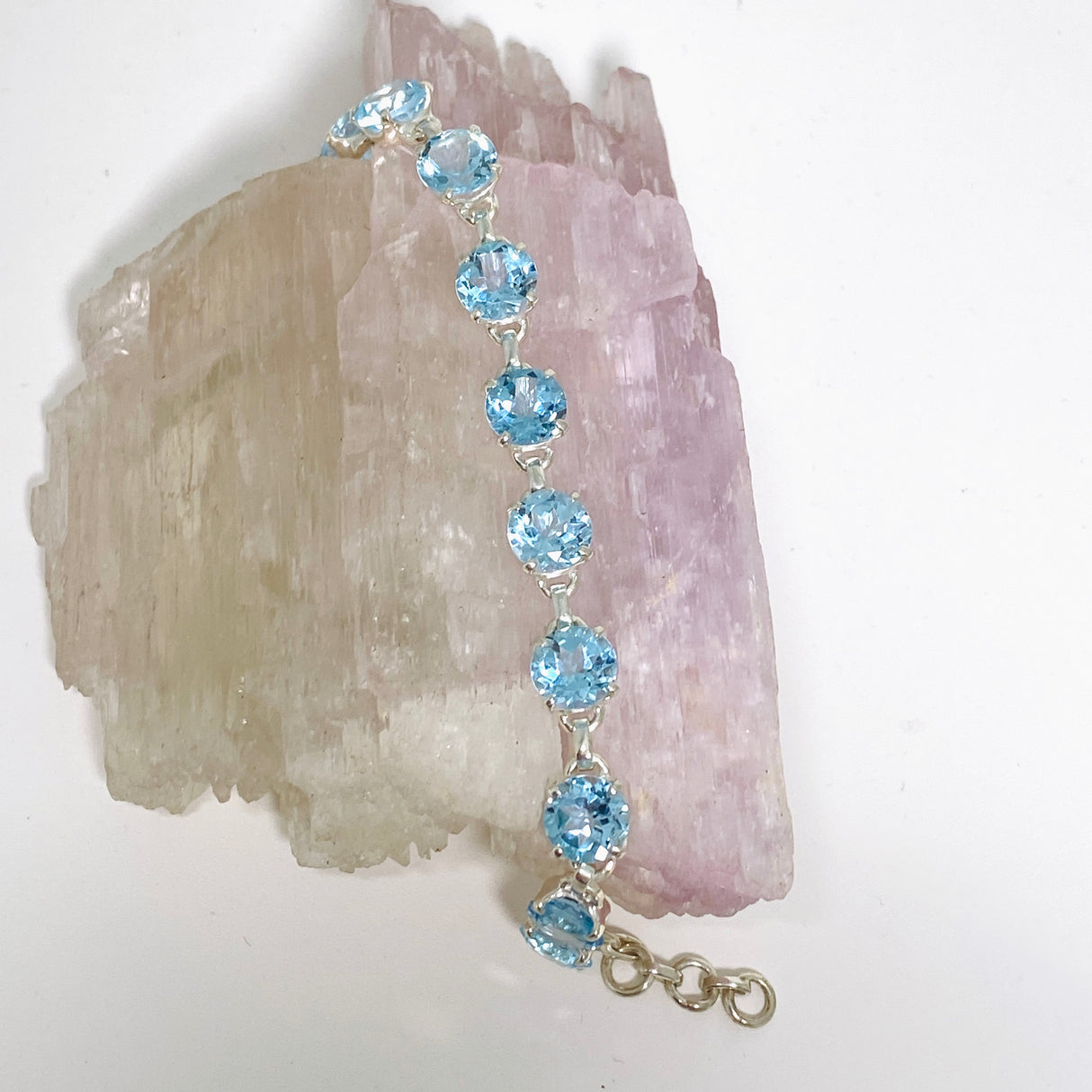 Blue Topaz Round Faceted Bracelet PBGJ003