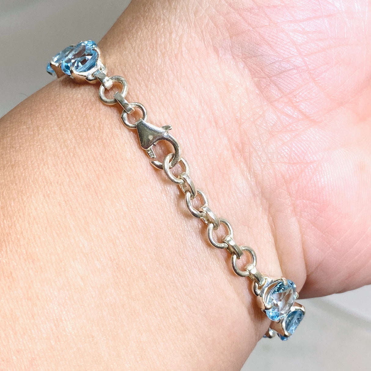 Blue Topaz Round Faceted Bracelet PBGJ003