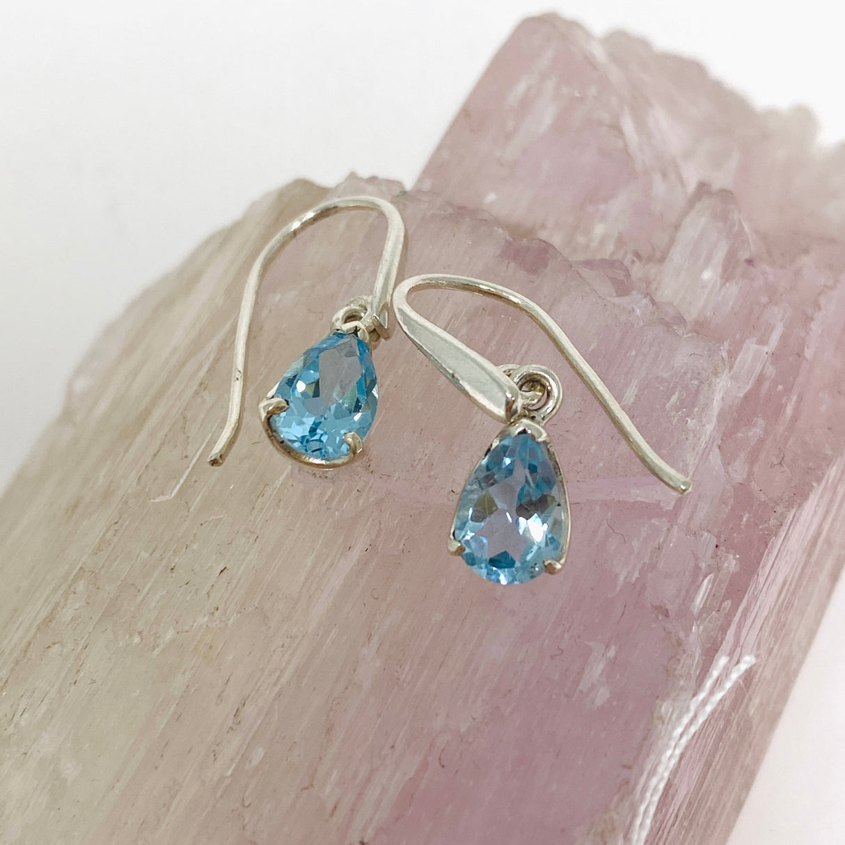 Blue Topaz Teardrop Faceted Earrings PEGJ170