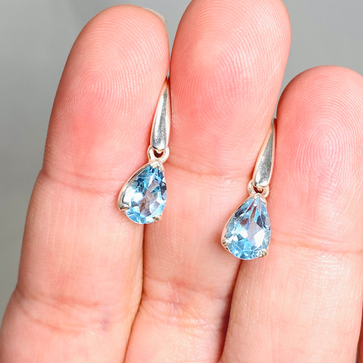 Blue Topaz Teardrop Faceted Earrings PEGJ170