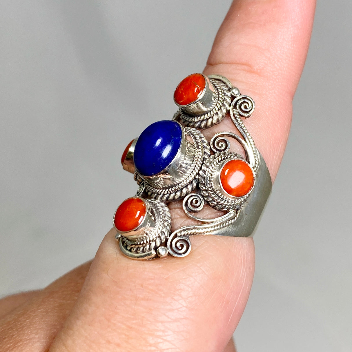 Boho Style Lapis and Coral multi stone ring Size 9 KRGJ3270